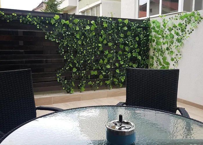 Cu Terasa * Năvodari